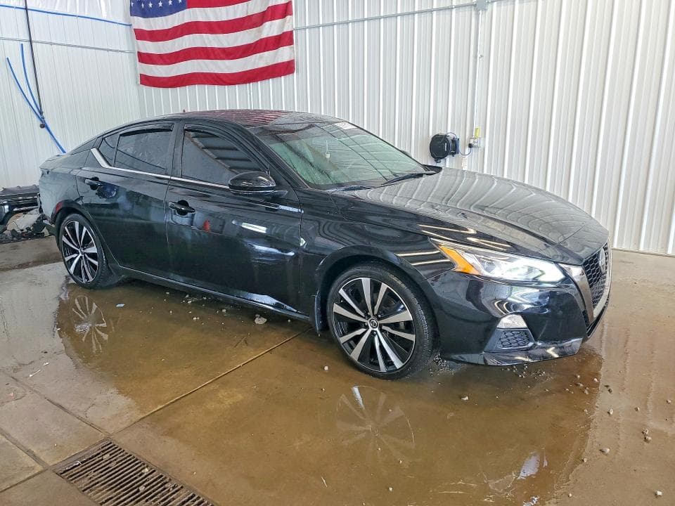 2021 NISSAN ALTIMA SR 4