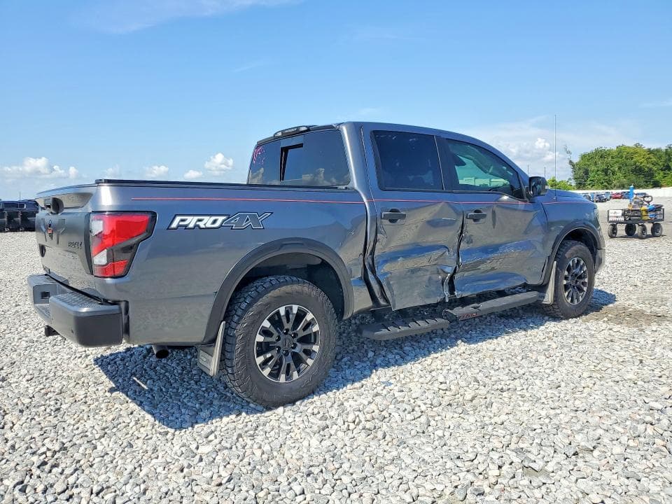 2021 NISSAN TITAN PRO-4X 3
