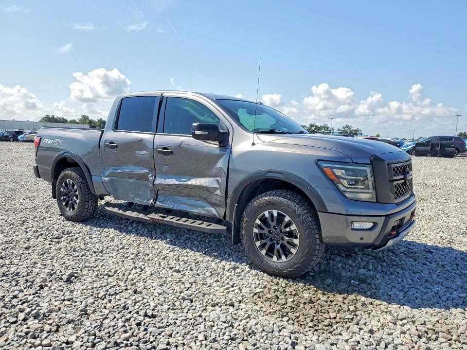 2021 NISSAN TITAN PRO-4X 4