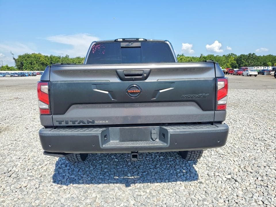 2021 NISSAN TITAN PRO-4X 6