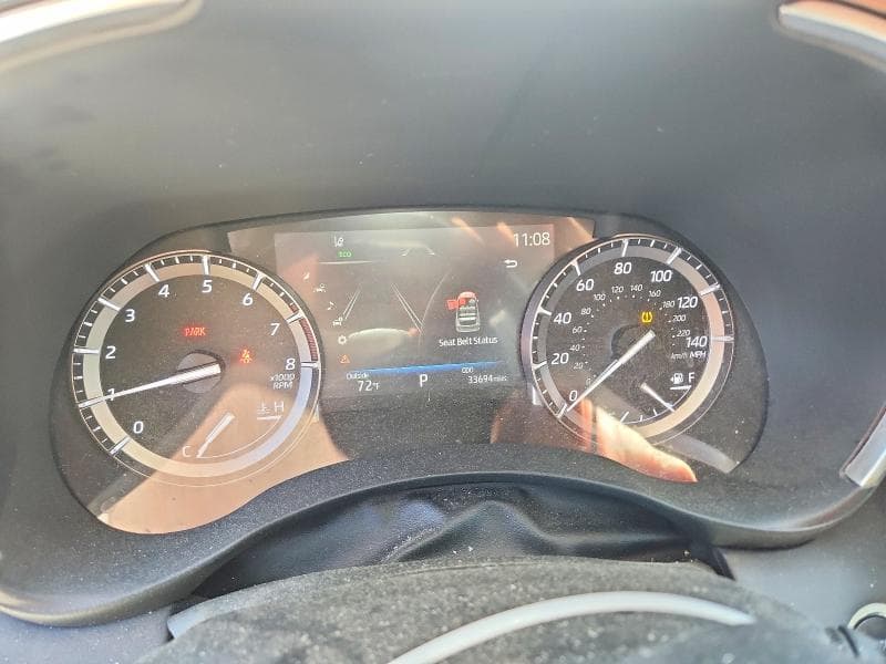 2022 TOYOTA HIGHLANDER XLE 9