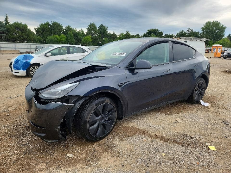 2025 TESLA MODEL Y 1