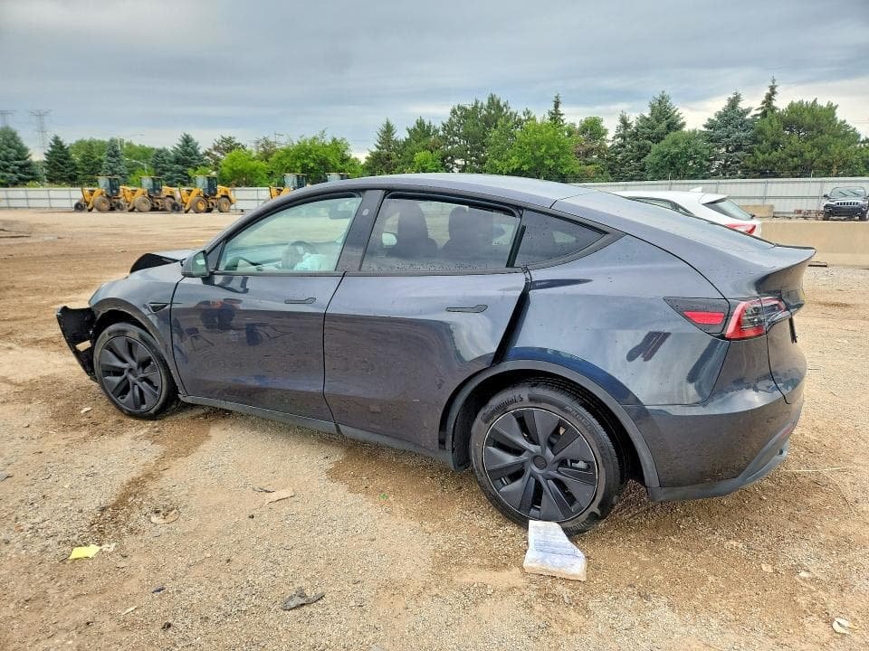 2025 TESLA MODEL Y 2