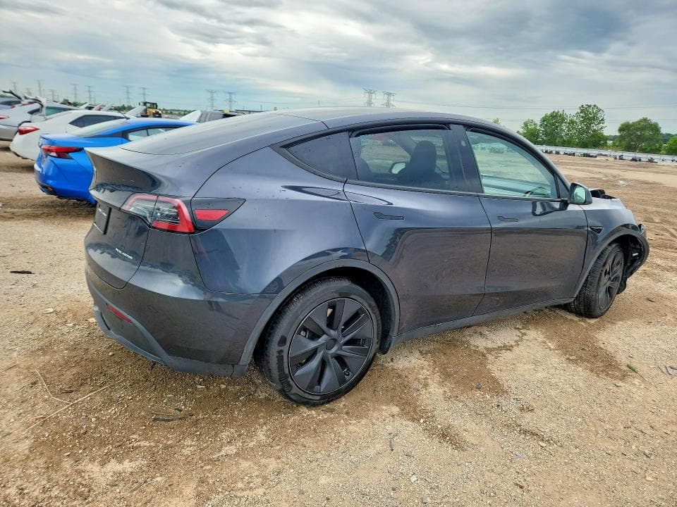 2025 TESLA MODEL Y 3