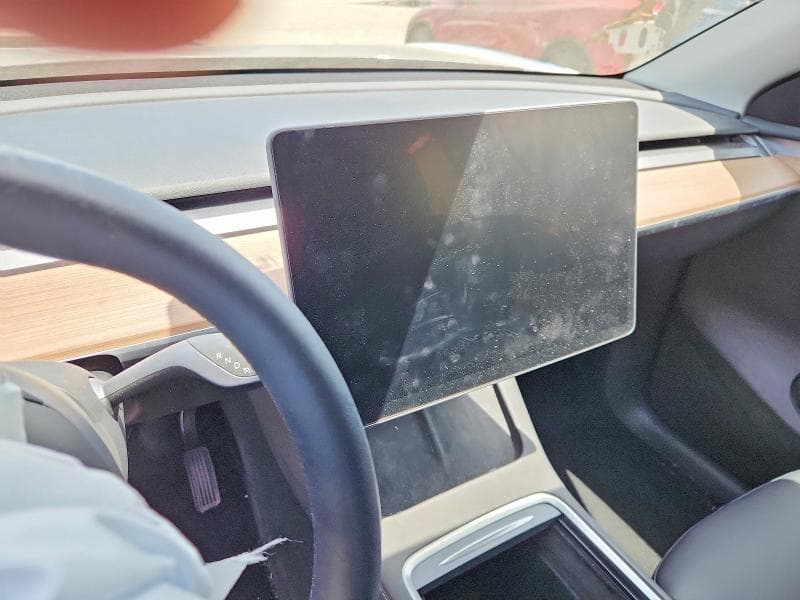2025 TESLA MODEL Y 9