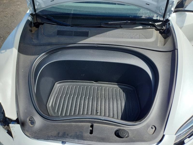2025 TESLA MODEL 3 12