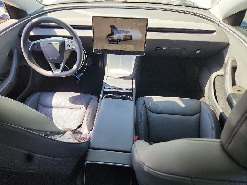 2025 TESLA MODEL 3 8