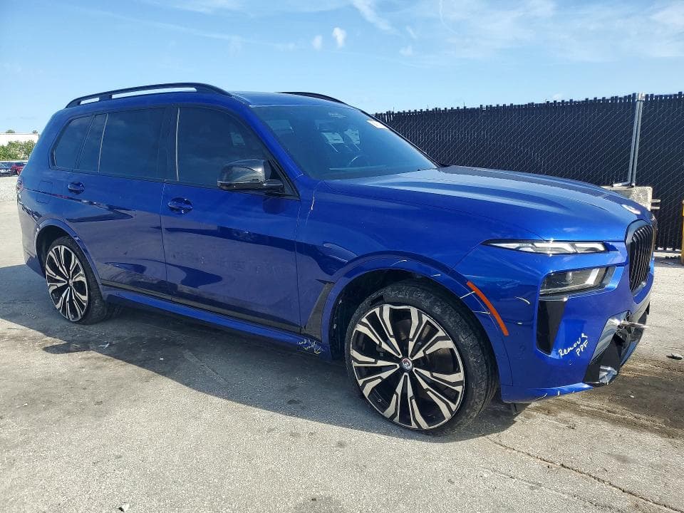 2024 BMW X7 M60I 4