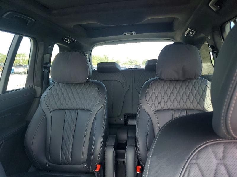 2024 BMW X7 M60I 10