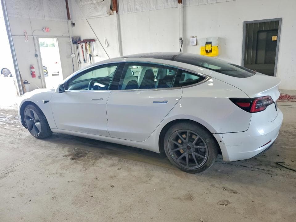 2020 TESLA MDL 3 2