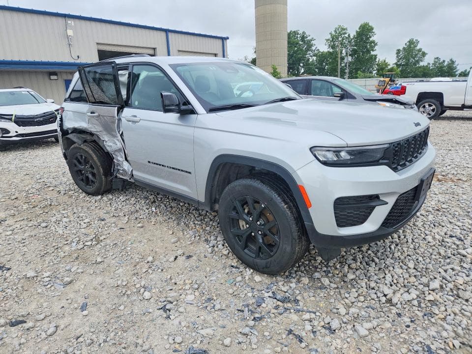 2025 JEEP GRAND CHEROKEE LAREDO 4