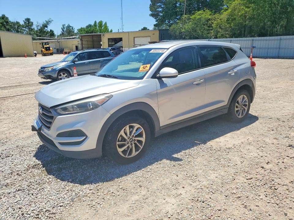 2016 HYUNDAI TUCSON SE