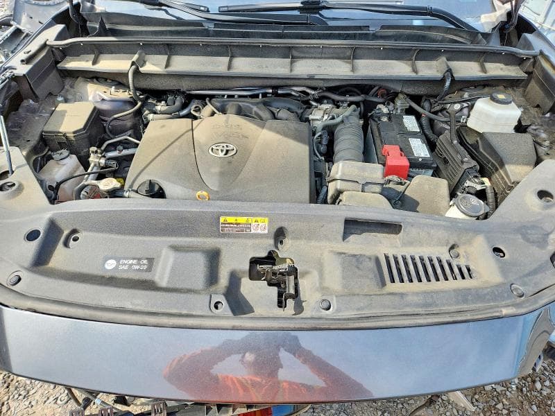 2021 TOYOTA HIGHLANDER XSE 12