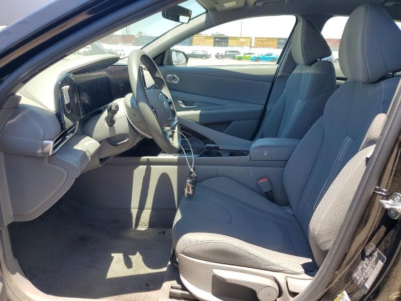 2024 HYUNDAI ELANTRA BLUE 7