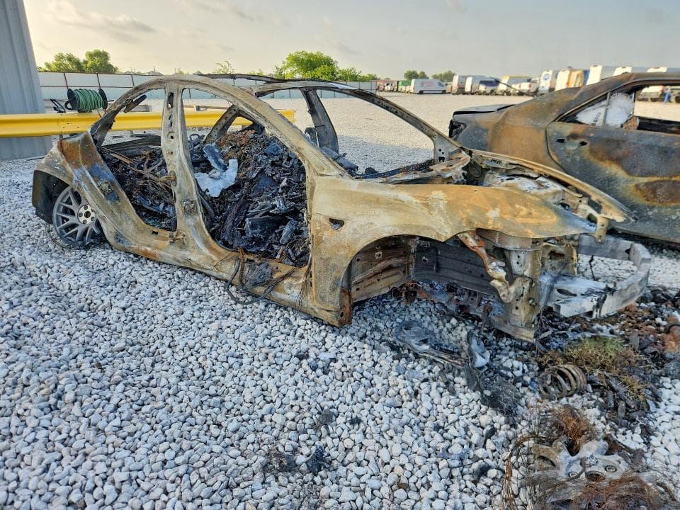 2025 TESLA MODEL 3 4