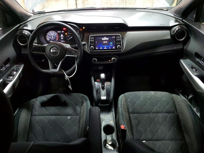 2020 NISSAN KICKS SV 8