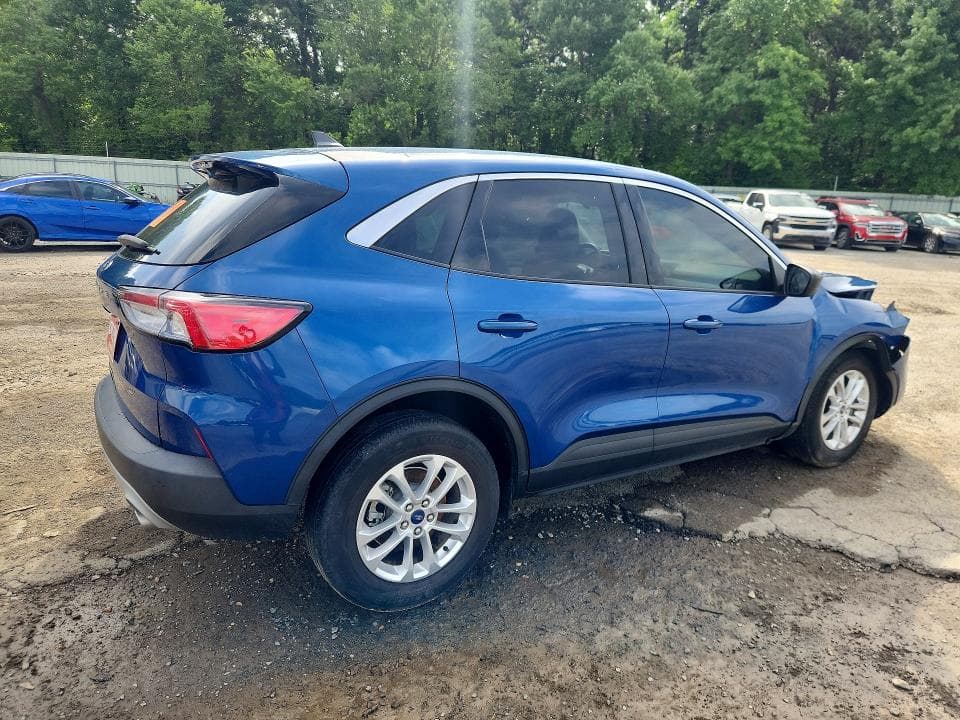 2022 FORD ESCAPE SE 3