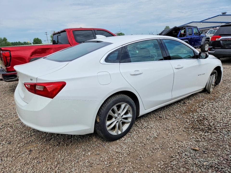 2017 CHEVROLET MALIBU LT 3
