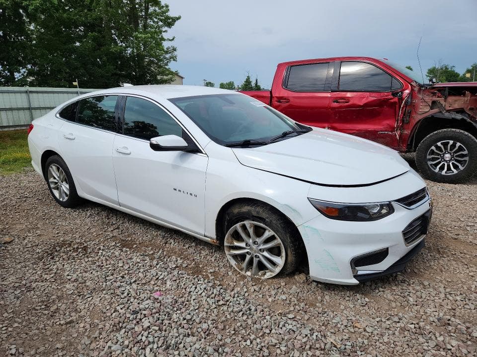 2017 CHEVROLET MALIBU LT 4
