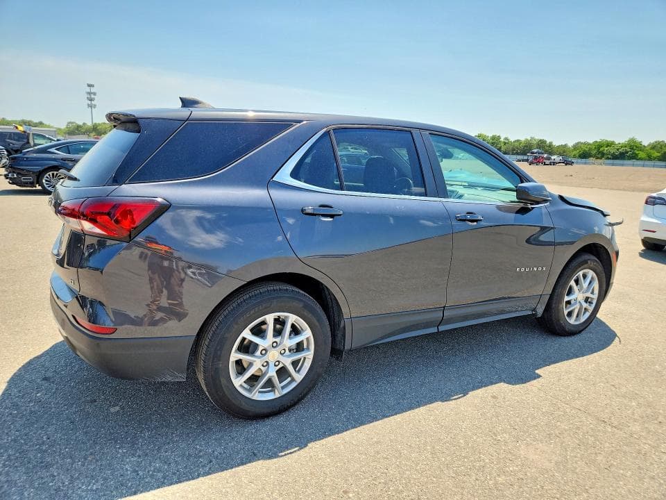 2022 CHEVROLET EQUINOX LT 3