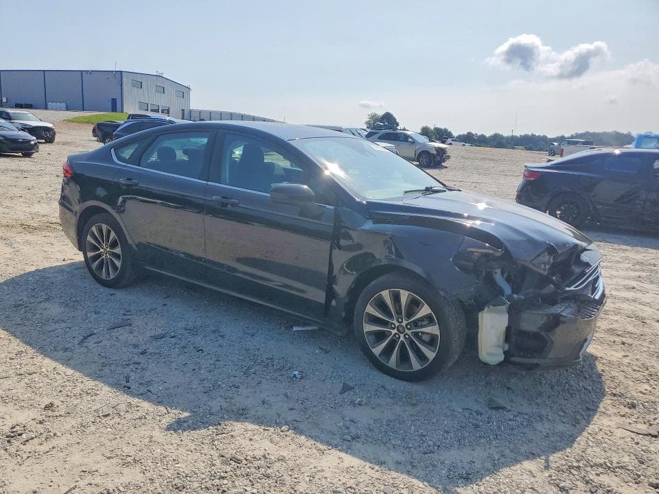 2019 FORD FUSION SE 4