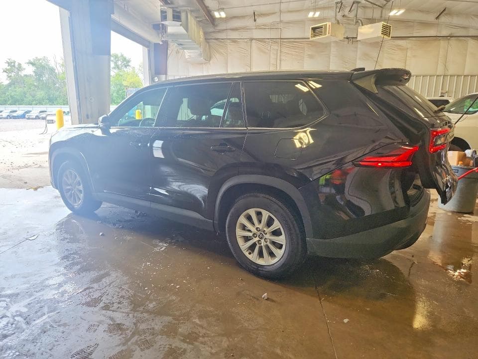 2025 TOYOTA GRAND HIGHLANDER HYBRID XLE 2