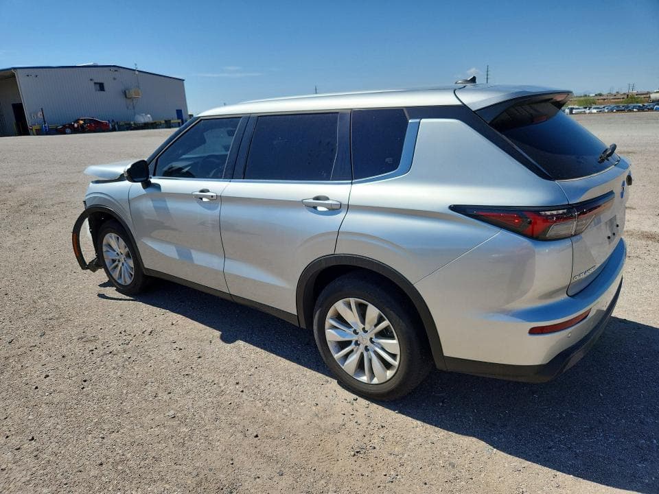2025 MITSUBISHI OUTLANDER ES 2