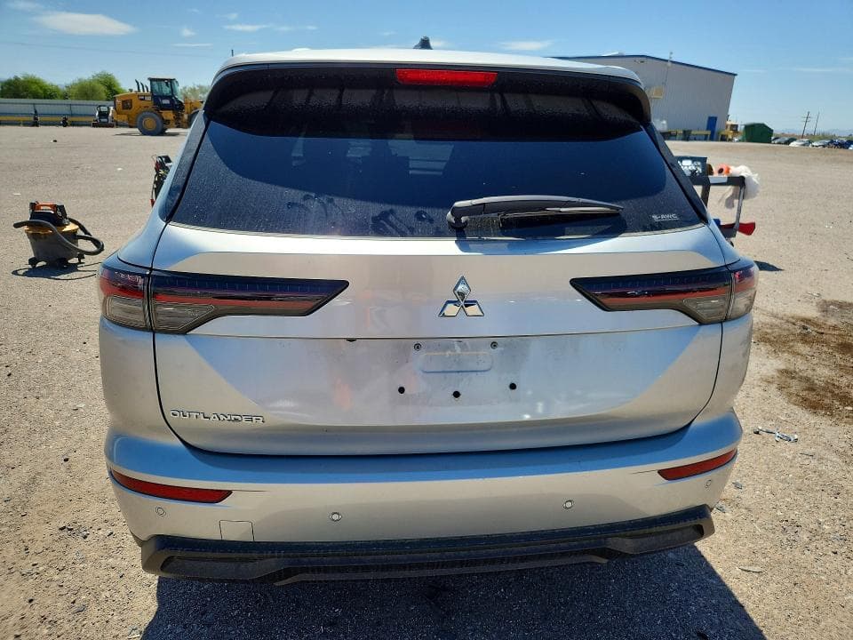 2025 MITSUBISHI OUTLANDER ES 6