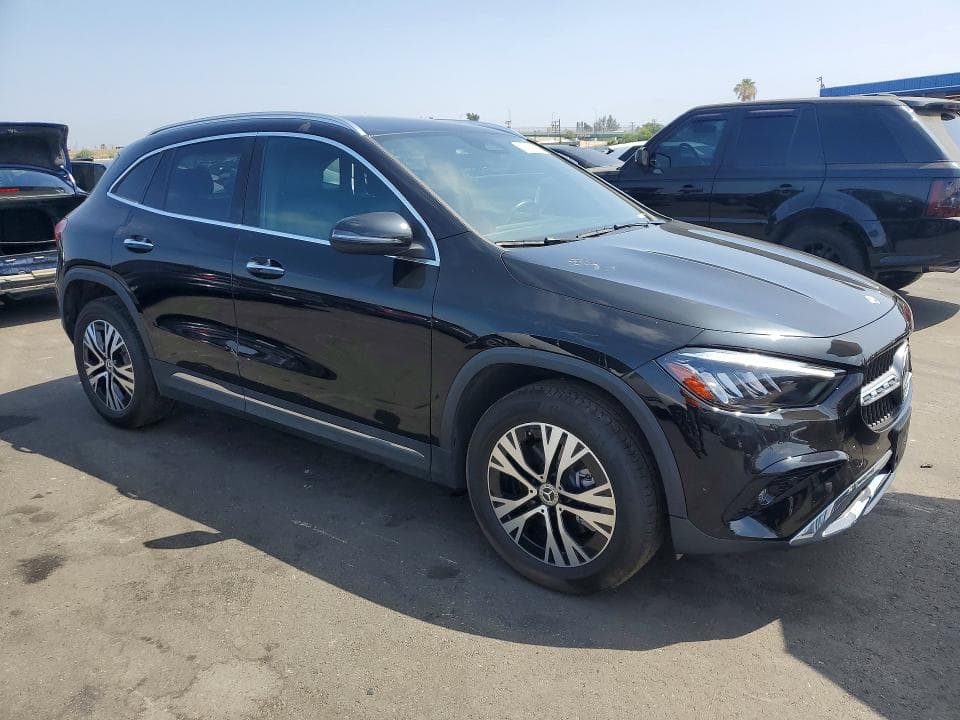 2025 MERCEDES-BENZ GLA 250 4