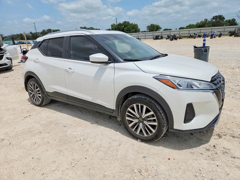 2024 NISSAN KICKS SV 4