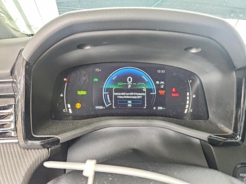 2025 TOYOTA CAMRY SE 9