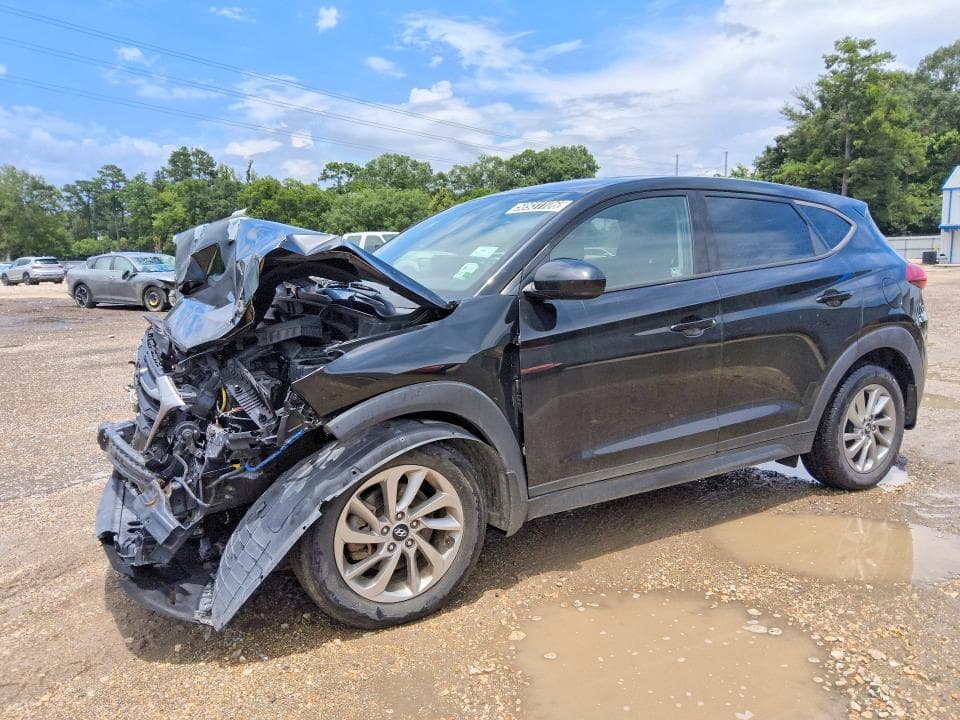 2017 HYUNDAI TUCSON SE