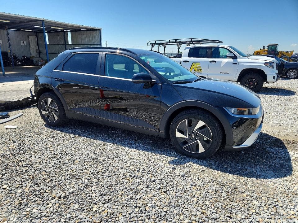 2025 HYUNDAI IONIQ 5 SEL 4