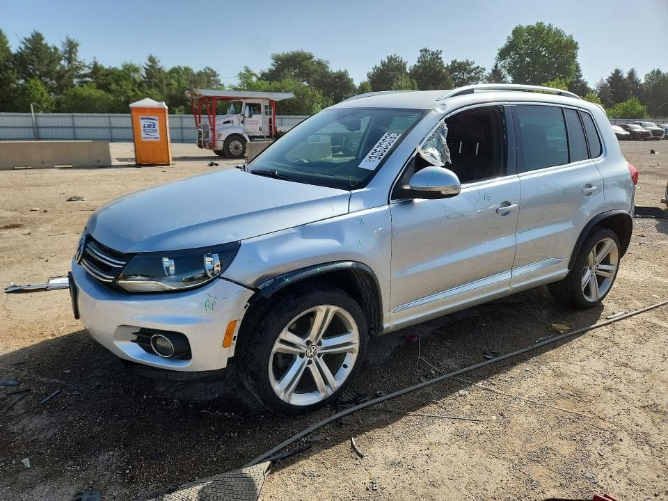 2016 VOLKSWAGEN TIGUAN S