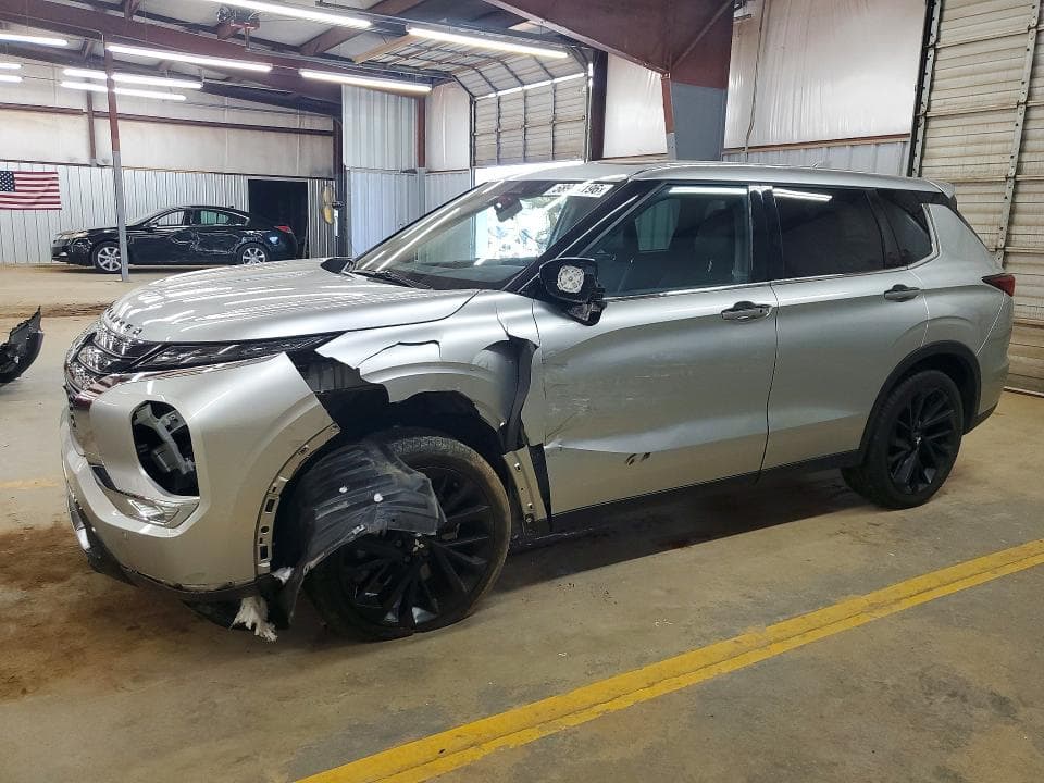 2022 MITSUBISHI OUTLANDER SE - 1