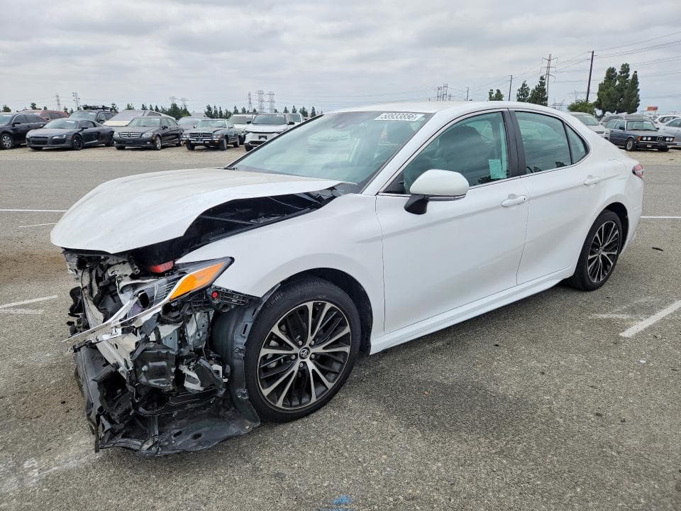 2020 TOYOTA CAMRY SE