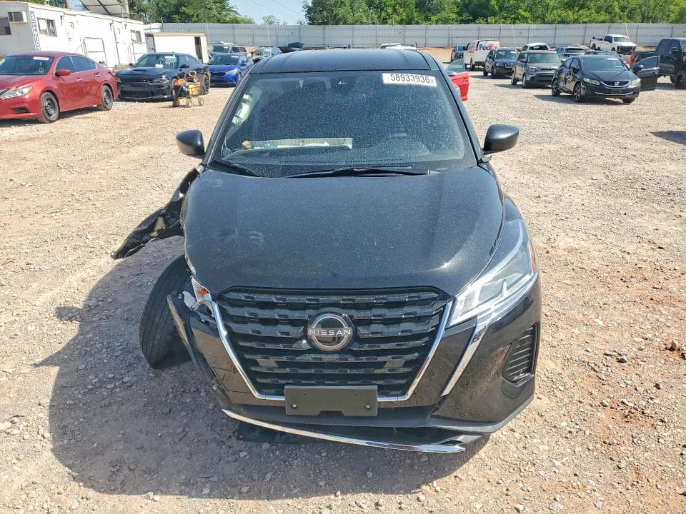 2024 NISSAN KICKS S 5