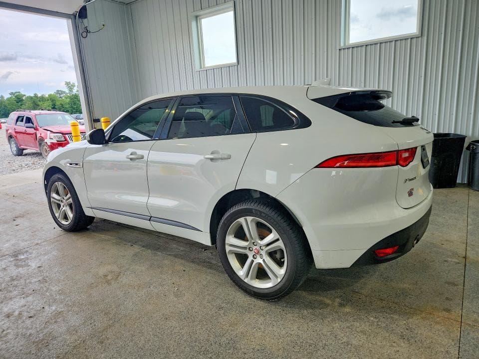 2017 JAGUAR F-PACE R - SPORT 2