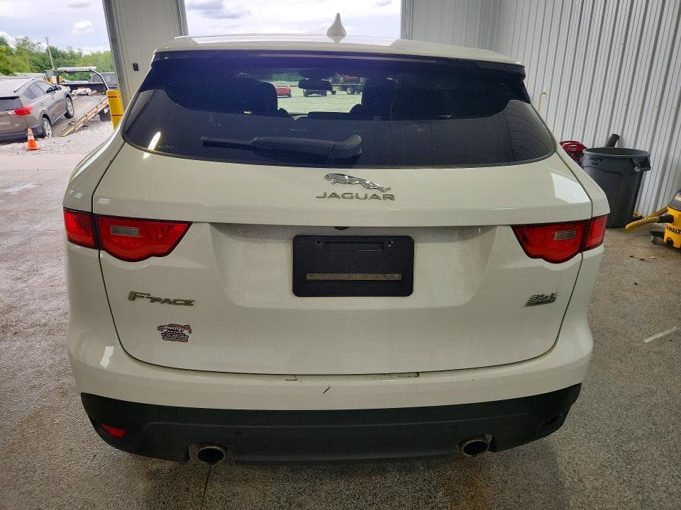 2017 JAGUAR F-PACE R - SPORT 6