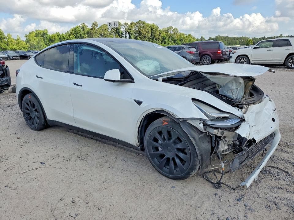 2022 TESLA MODEL Y 4