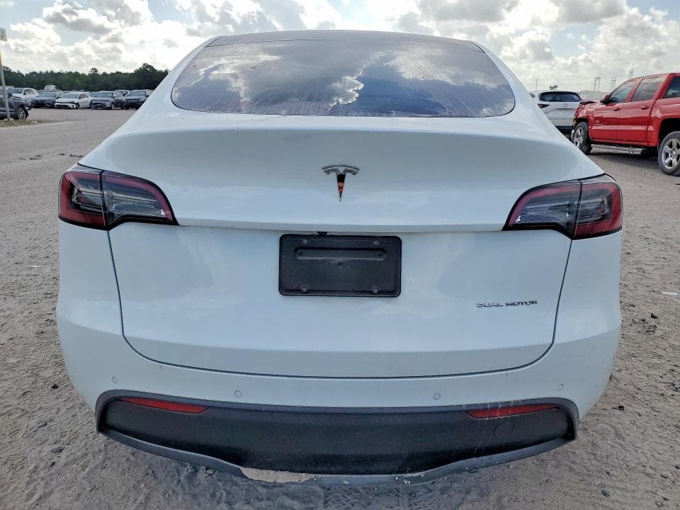 2022 TESLA MODEL Y 6