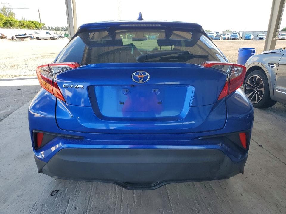 2019 TOYOTA C-HR LE LE 6