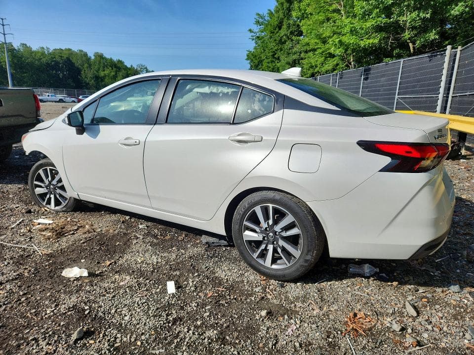 2021 NISSAN VERSA SV SV 2