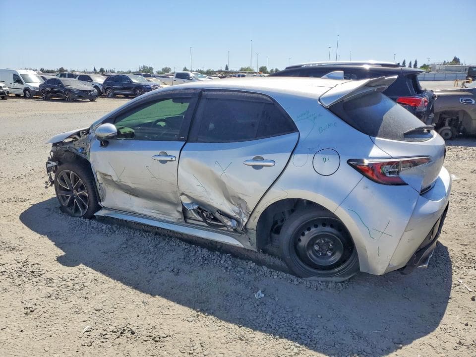 2019 TOYOTA COROLLA HATCHBACK XSE 2
