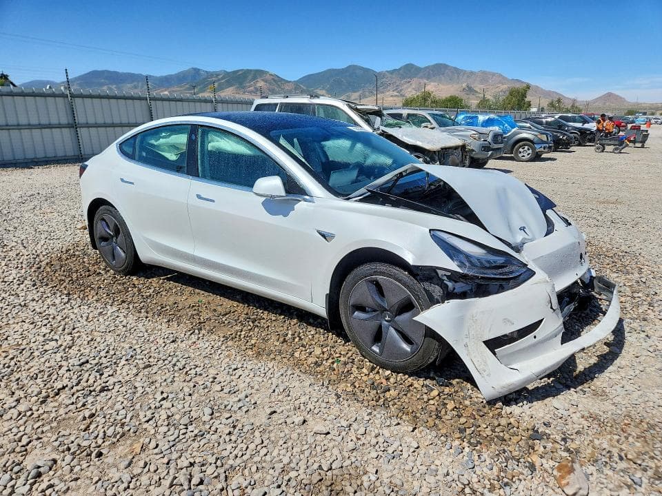 2020 TESLA MODEL 3 4