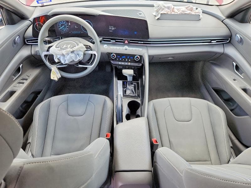 2024 HYUNDAI ELANTRA SEL 8