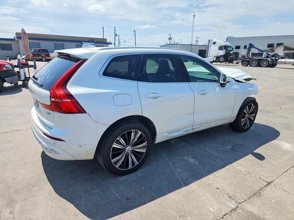 2022 VOLVO XC60 B5 INSCRIPTION 3