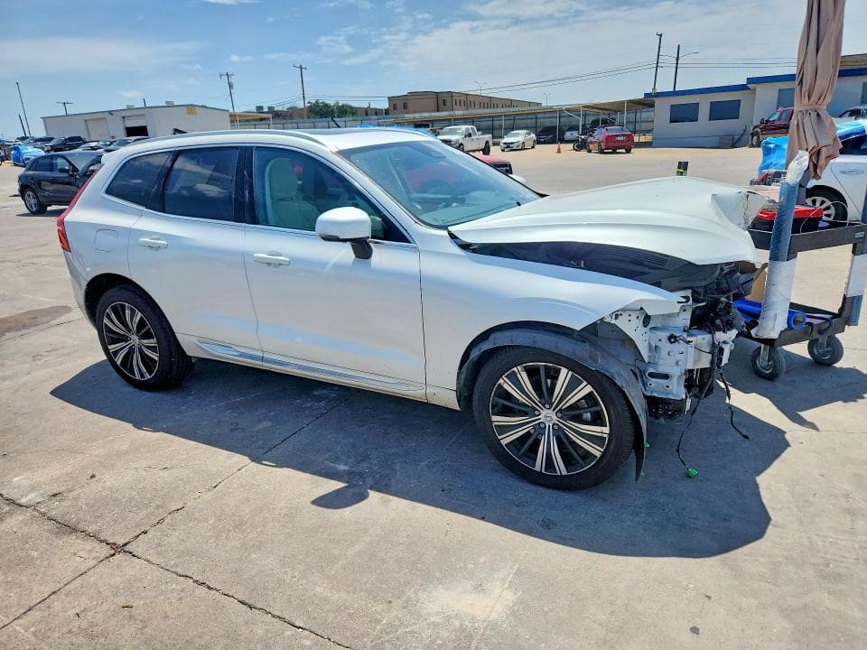 2022 VOLVO XC60 B5 INSCRIPTION 4