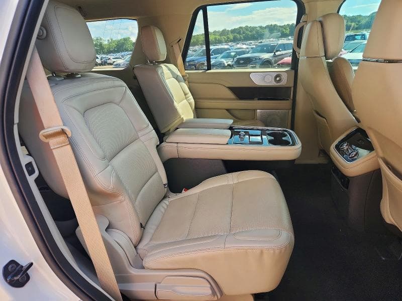2020 LINCOLN NAVIGATOR RESERVE 11