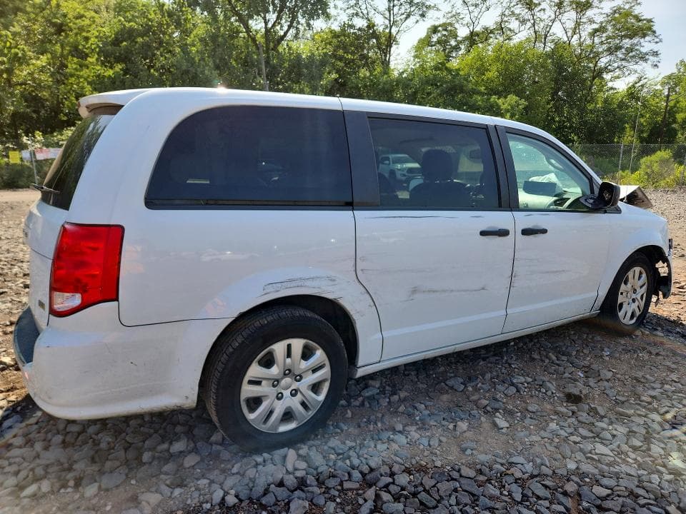 2019 DODGE GRAND CARAVAN SE 3
